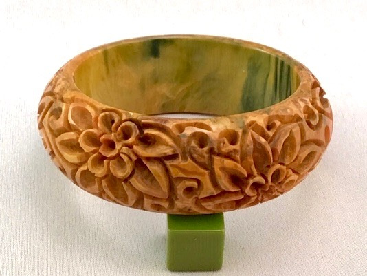 BB319 wide chunky flower carved butterscotch end of day bangle